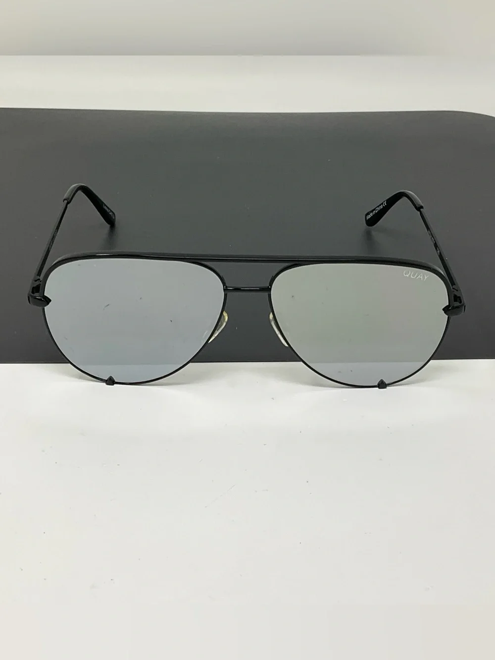 Quay Australia X Desi Perkins High Key Aviator Sunglasses mirror lense scratches